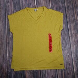 Orvis Shirt Womens Medium Yellow V-Neck Cap Sleeve Stretch Lightweight Casual